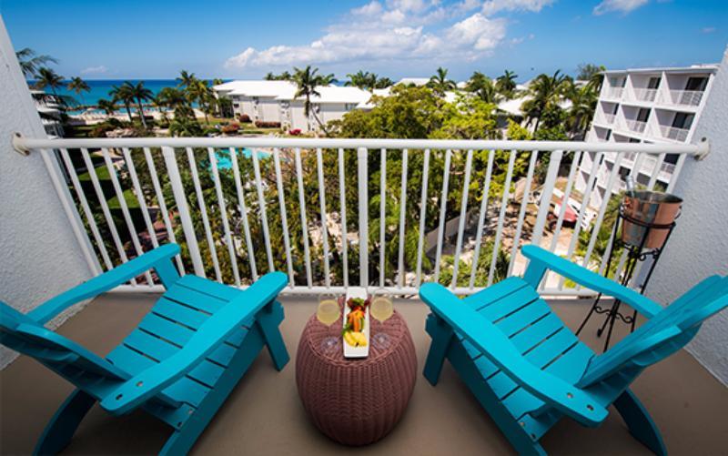 Margaritaville Beach Resort Grand Cayman George Town Exterior photo