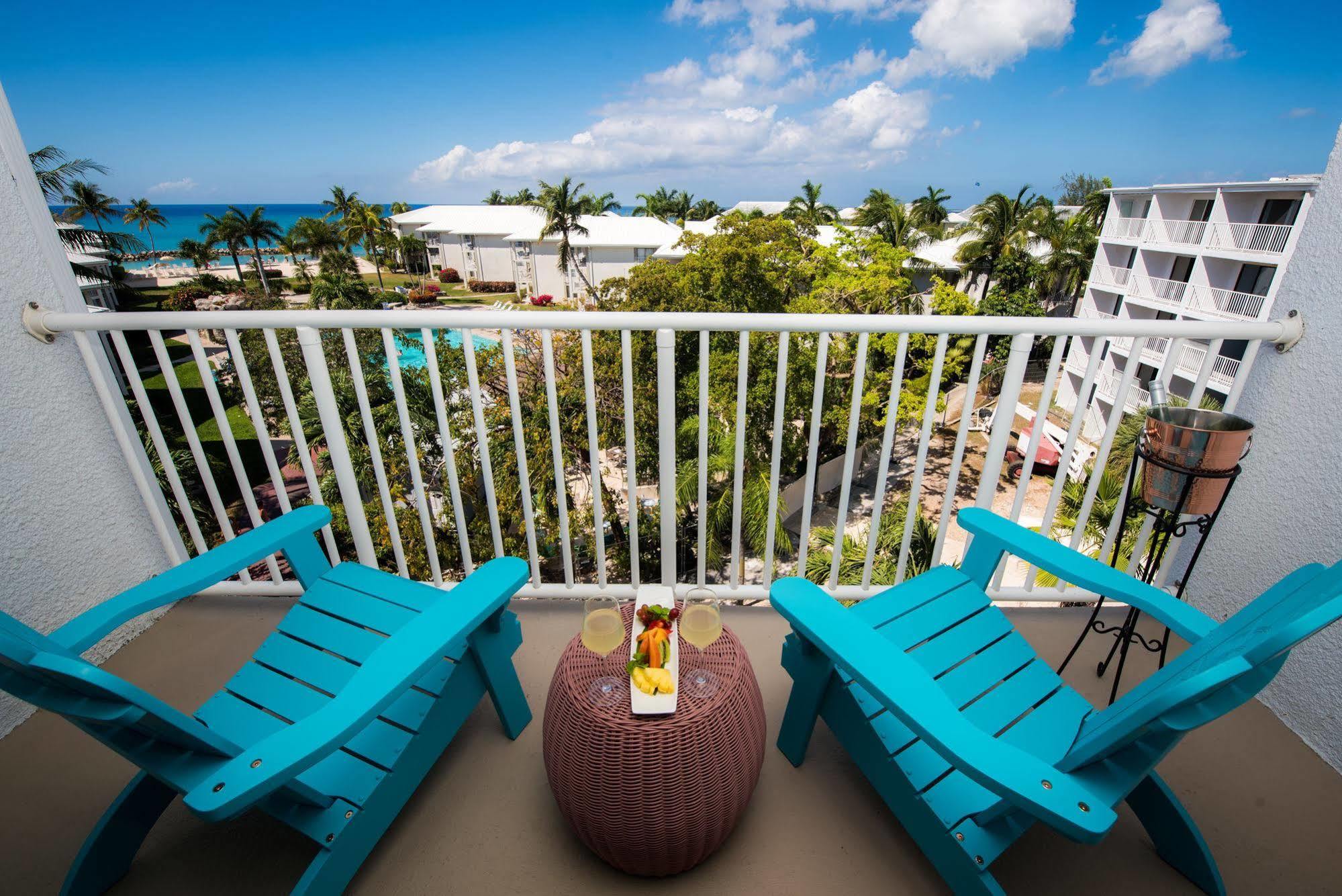 Margaritaville Beach Resort Grand Cayman George Town Exterior photo